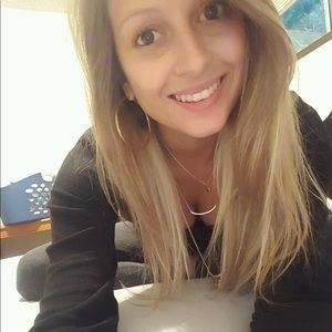 Meet your Posher, Natasha